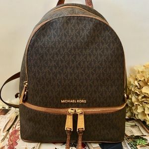 Michael Kors Signature Rhea Backpack-bronze
